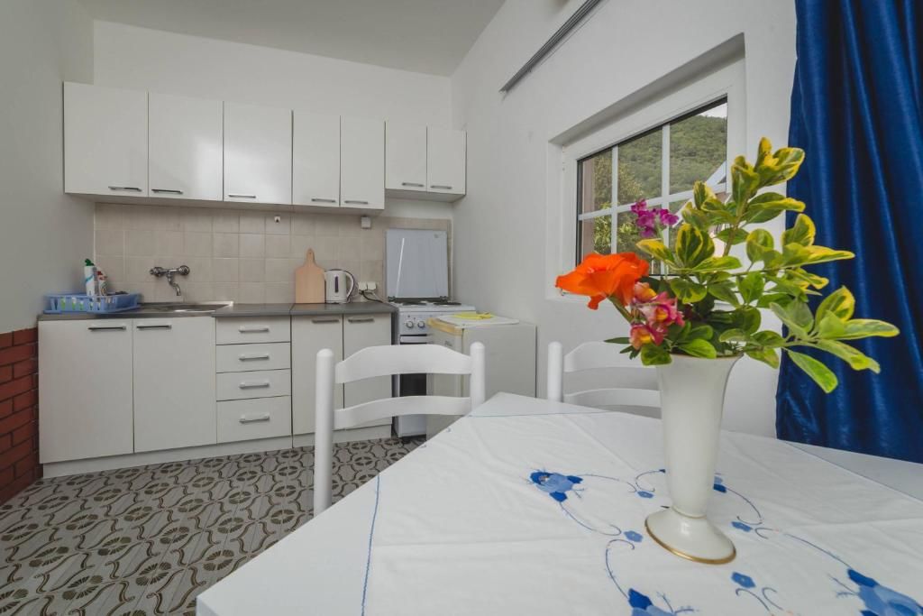 Апартаменты Apartments KOVAC Тиват