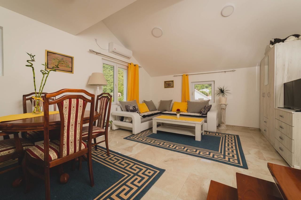 Апартаменты Apartments KOVAC Тиват